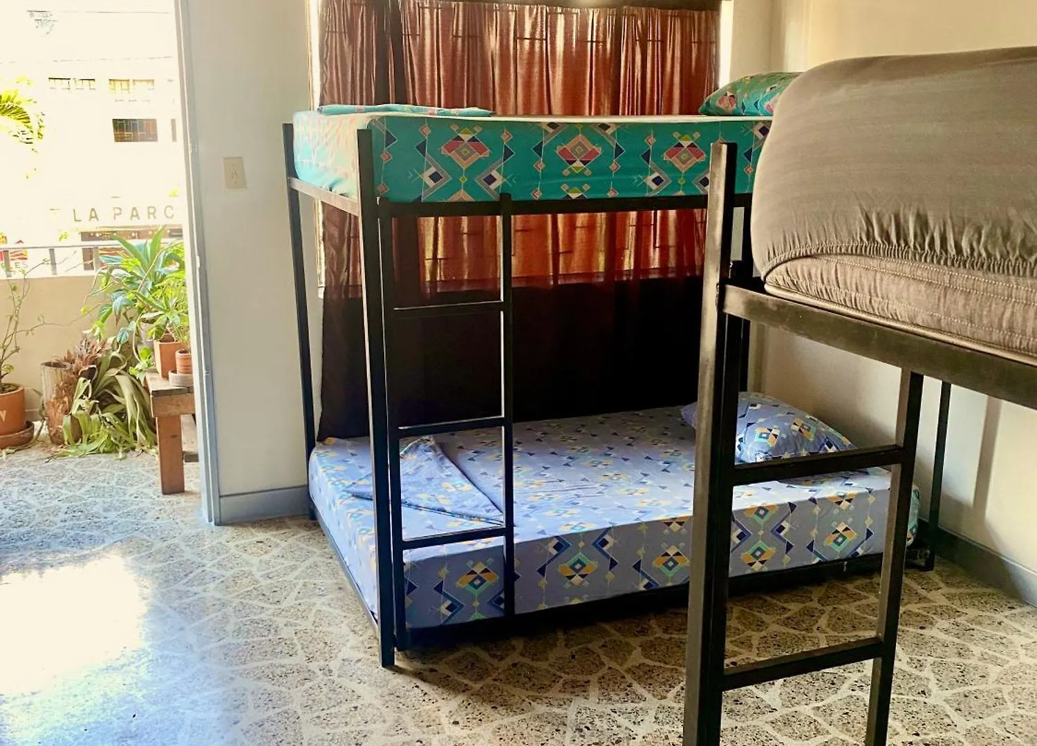 Hostal Casa Almarita Laureles - Estadio Albergue Medellín Colombia