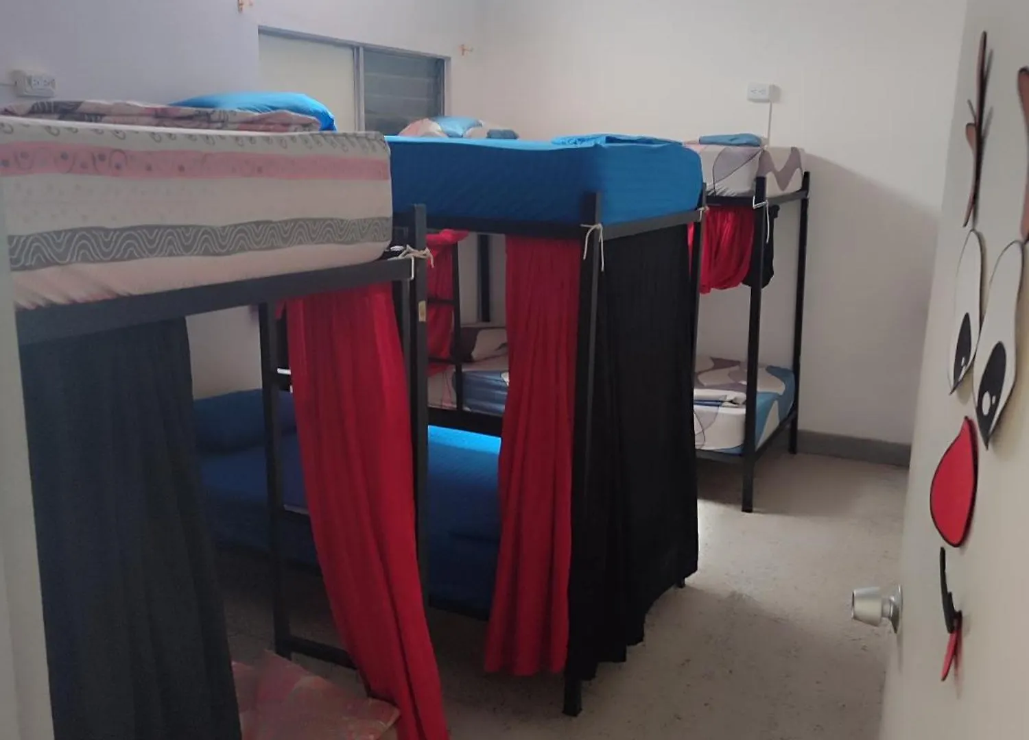 Hostal Casa Almarita Laureles - Estadio Albergue Medellín